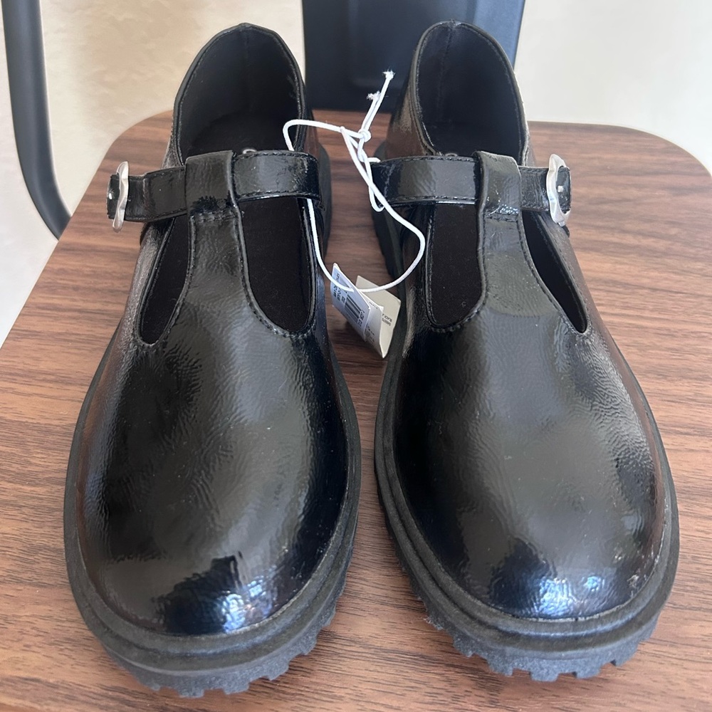 Old Navy Kids Glossy Black Maryjane Dress Shoes (size3)